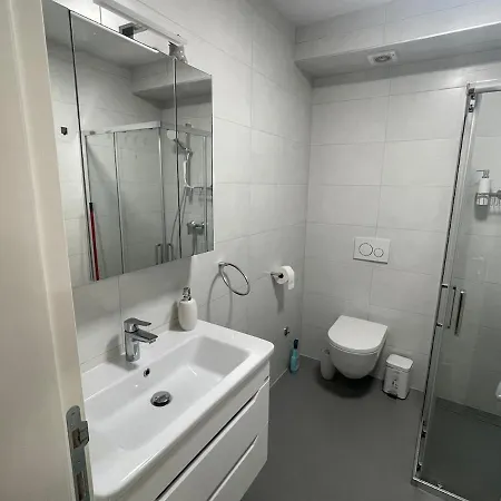 Apartment L&p *